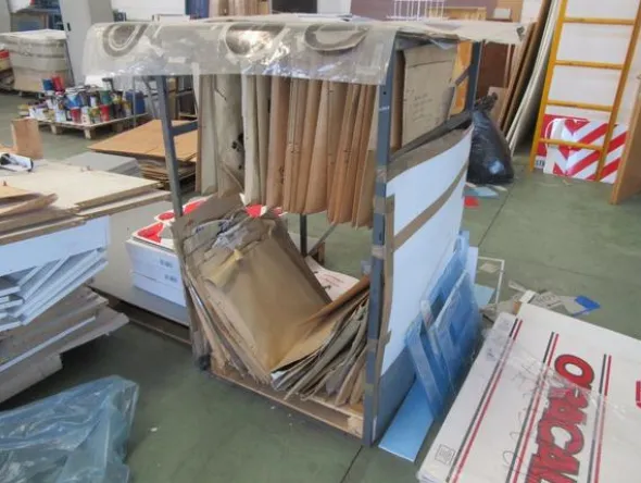 2#4450 Attrezzature produzione timbri e articoli cancelleria