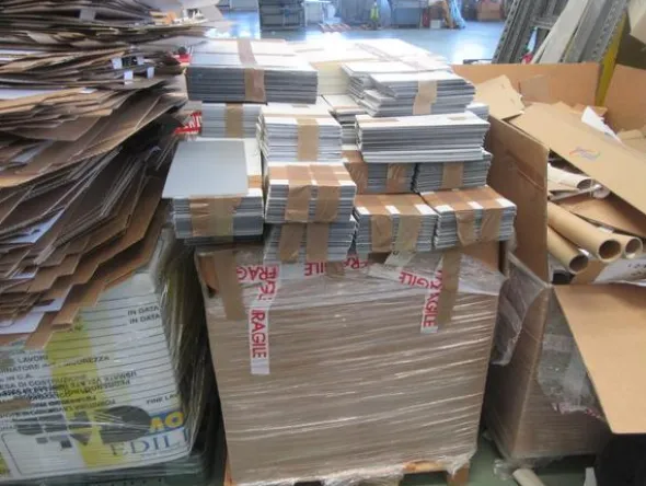 2#4450 Attrezzature produzione timbri e articoli cancelleria