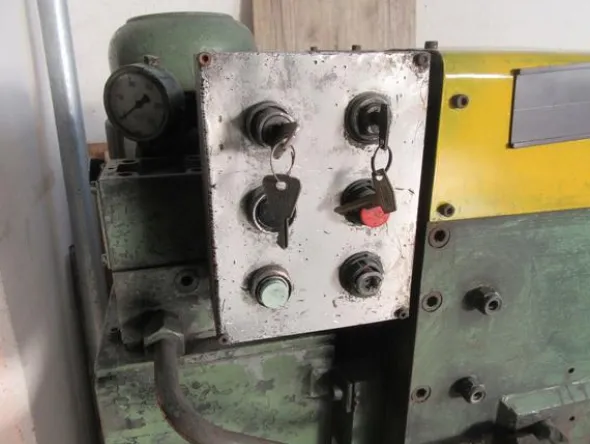 2#4450 Attrezzature produzione timbri e articoli cancelleria