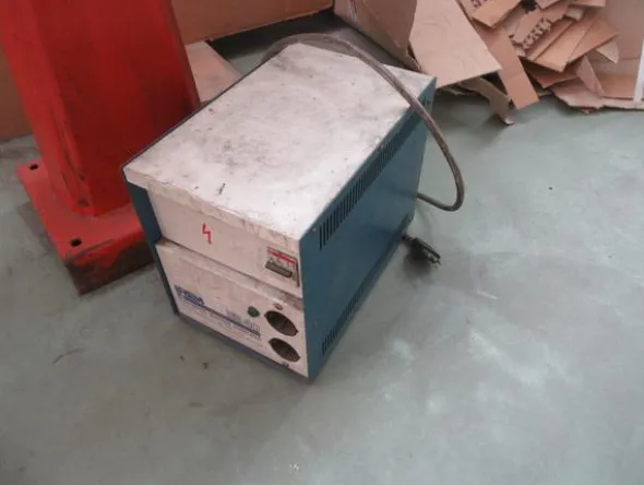 2#4450 Attrezzature produzione timbri e articoli cancelleria