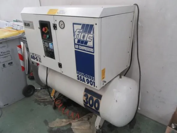 2#4450 Attrezzature produzione timbri e articoli cancelleria