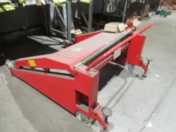 1#8700 Attrezzature varie di magazzino e rimanenze di materiale elettrico e veicoli