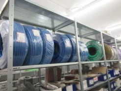 5#8599 Attrezzature varie di magazzino e rimanenze di materiale elettrico