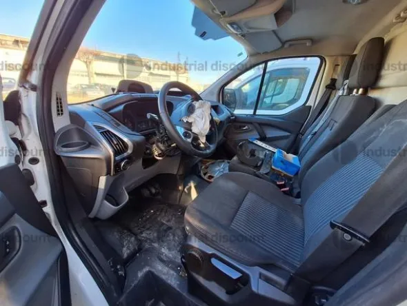 34#8738 Autocarri Ford Transit Custom e Fiat Doblò