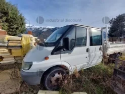3#8924 Autocarro cabinato Ford Transit
