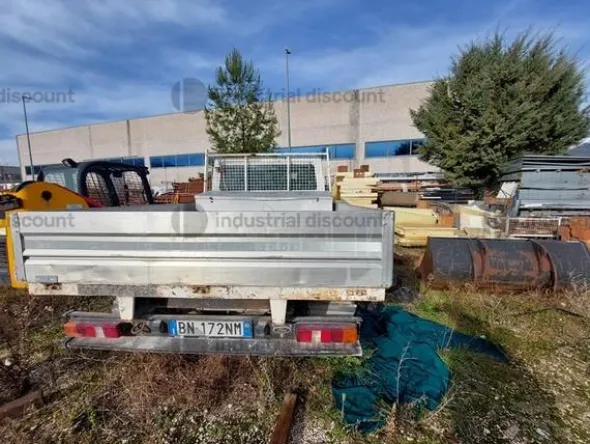 3#8924 Autocarro cabinato Ford Transit