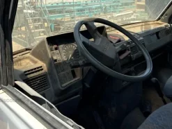 4#8985 Autocarro Fiat Iveco