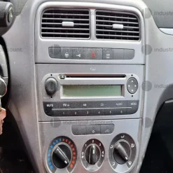 6#8848 Autocarro Fiat Punto Van