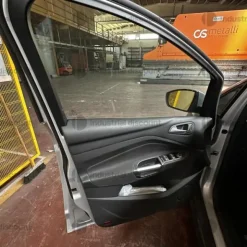 1#9312 Autocarro Ford C-Max