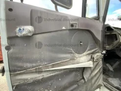1#9768 Autocarro Iveco