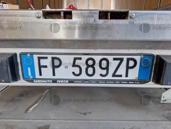 11#9559 Autocarro Iveco