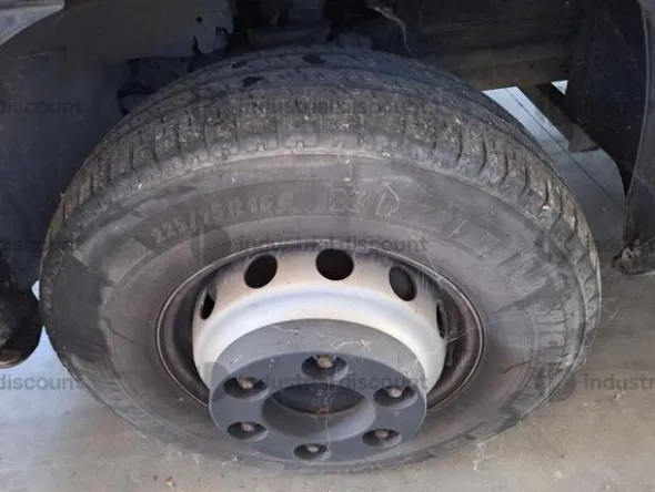 11#9559 Autocarro Iveco