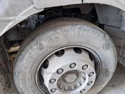 9#9559 Autocarro Iveco