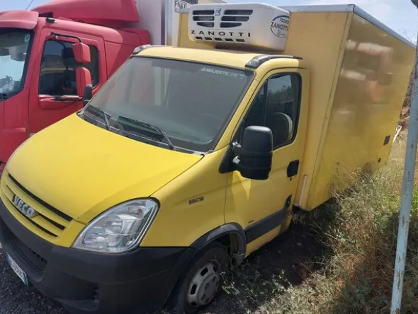 18#6287 Autocarro Iveco