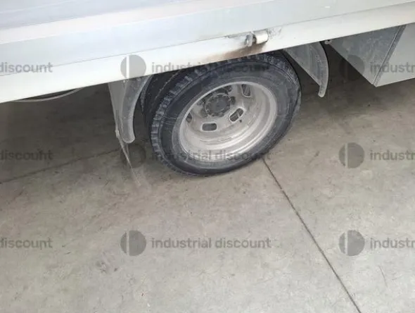 11#8867 Autocarro Iveco 35C10