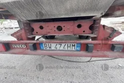 4#6485 Autocarro Iveco con gru