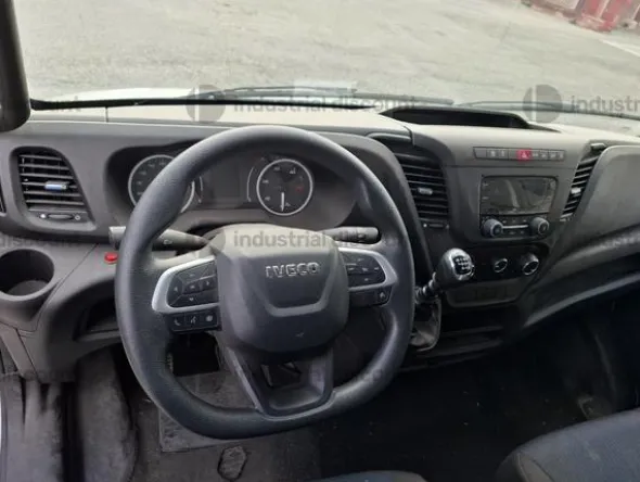 1#9508 Autocarro IVECO Daily per trasporto di cose