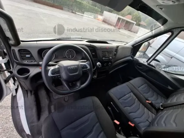 1#9508 Autocarro IVECO Daily per trasporto di cose