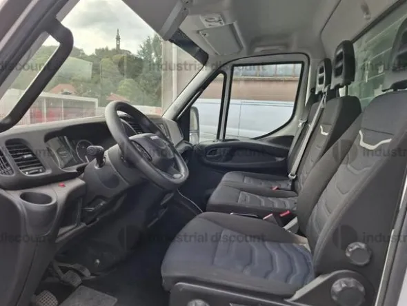1#9508 Autocarro IVECO Daily per trasporto di cose