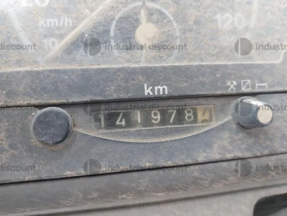 8#9578 Autocarro Iveco E18