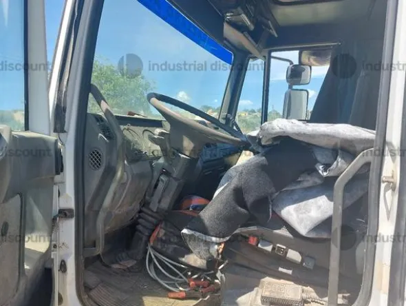 26#9274 Autocarro Iveco 120E24N Eurocargo