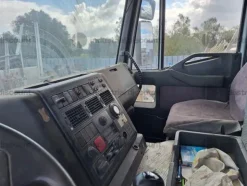 8#9304 Autocarro IvecoEurotech con gru e ragno/polipo a 6 chele