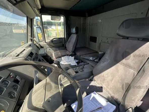 7#9429 Autocarro Iveco Magirus