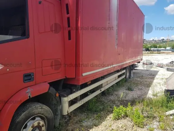 1#10273 Autocarro Iveco Tector 120e23, trattore stradale Stralis 450e5, trattore stradale Iveco Eurostar