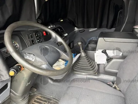 8#9826 Autocarro Mercedes Ateco