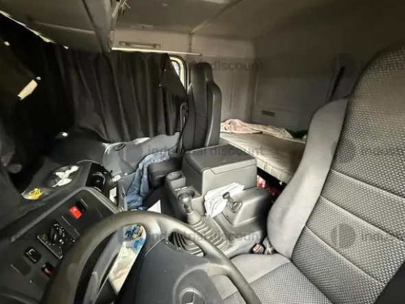 8#9826 Autocarro Mercedes Ateco