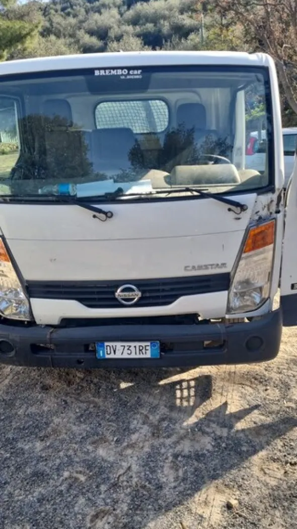 6#8291 Autocarro Nissan Cabstar