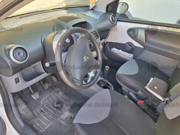 300#9727 Autocarro Peugeot 107