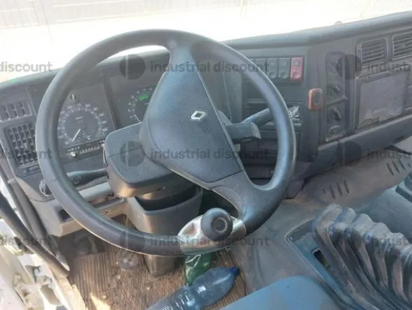 25#9274 Autocarro Renault 22AXA6