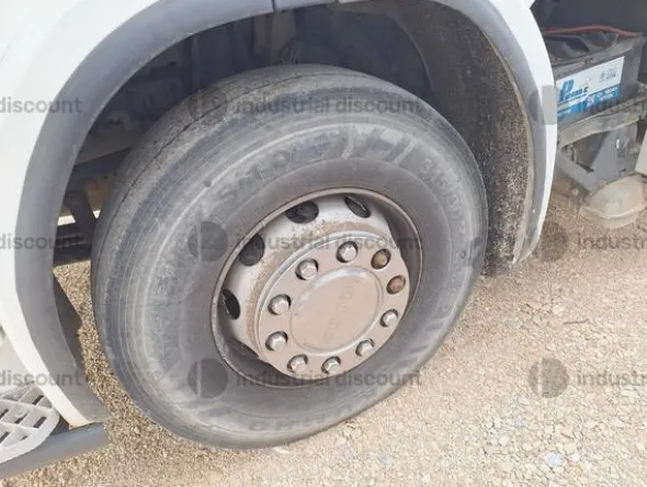 27#9304 Autocarro Scania