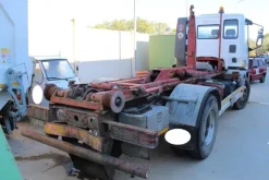 4#6883 Autocarro scarrabile Iveco