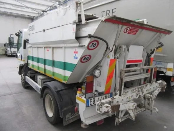 52#3561 Autocompattatore Isuzu P 75 Evolution