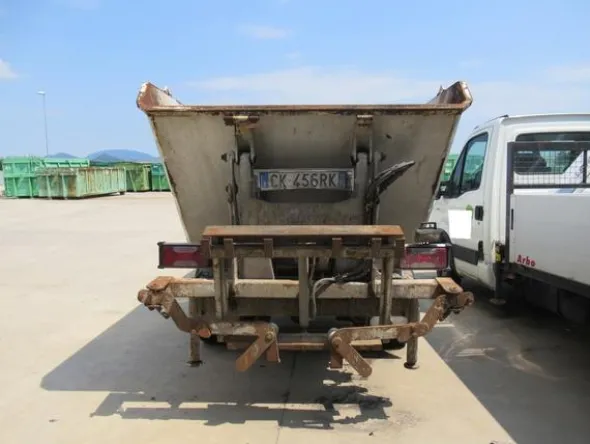 51#3561 Autocompattatore Iveco 35 C10