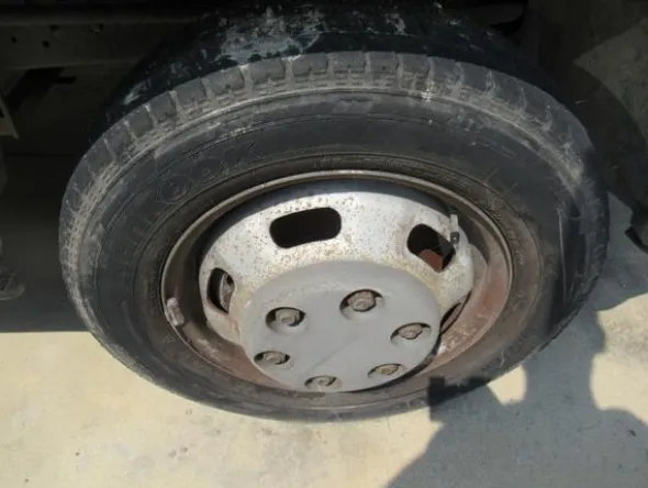51#3561 Autocompattatore Iveco 35 C10