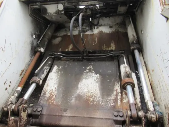 45#3561 Autocompattatore Iveco Magirus