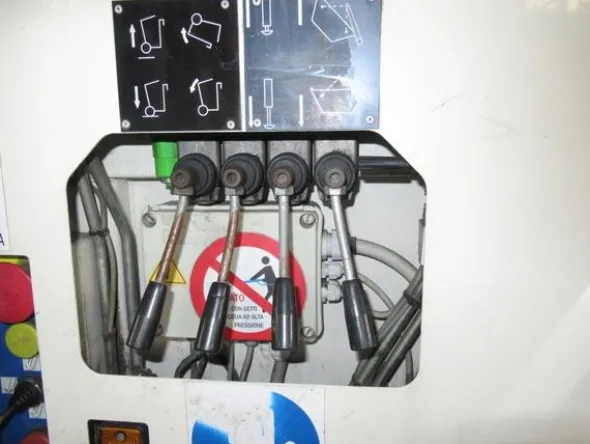 29#3561 Autocompattatore Scania P 320