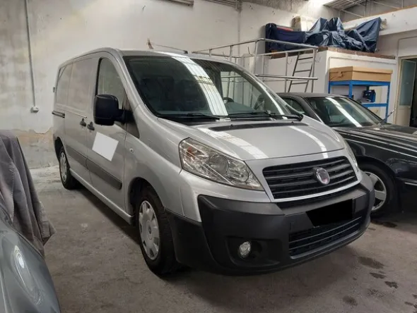 5#8088 Autofunebre furgonato Fiat