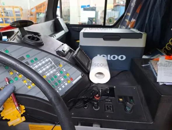 3#9250 Autogru Liebherr LM 1080