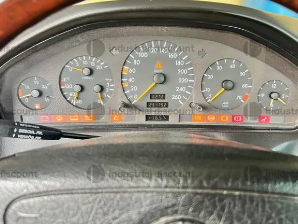 4#9051 Automobile Mercedes Benz 129