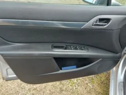 1#8136 Automobile Peugeot 407 SW