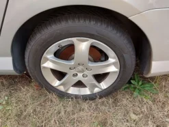 1#8136 Automobile Peugeot 407 SW
