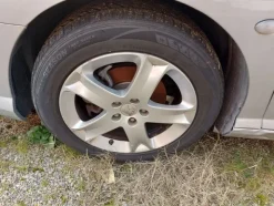 1#8136 Automobile Peugeot 407 SW