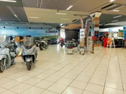 #21379 Autosalone con officine e appartamenti