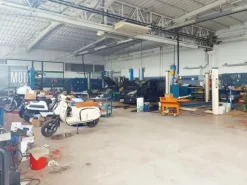 #21379 Autosalone con officine e appartamenti