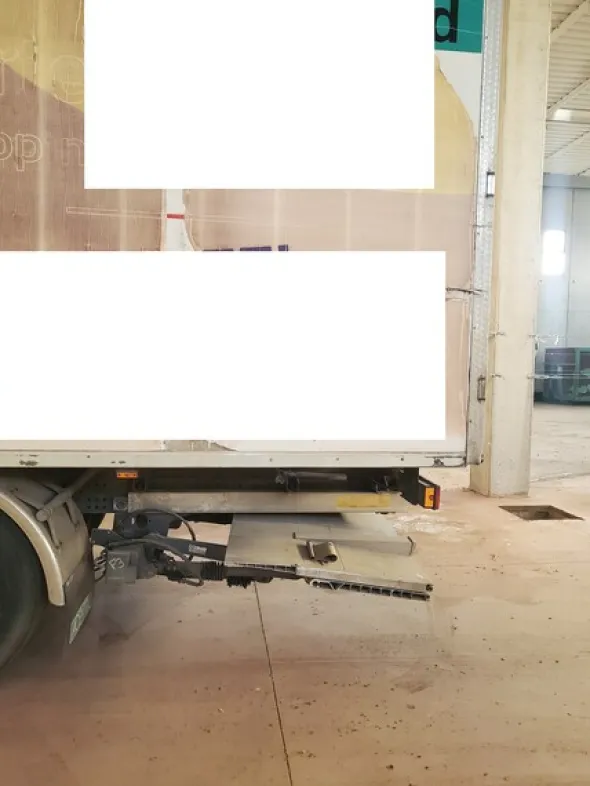 2#7464 Autoveicolo Iveco Magirus