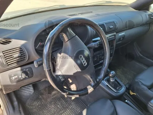 2#9545 Autovettura Audi A3